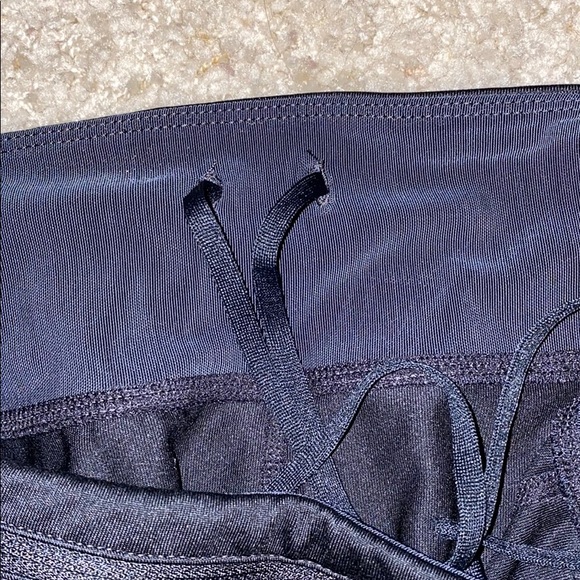 Nike Yoga Pants - Picture 5 of 8